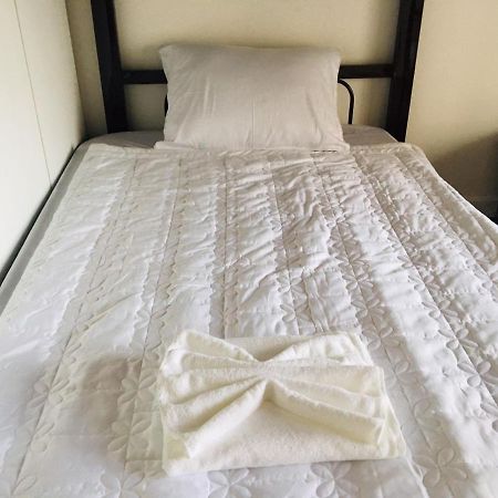 Gold Bee Dormitary Service Apartment Хошимин Экстерьер фото