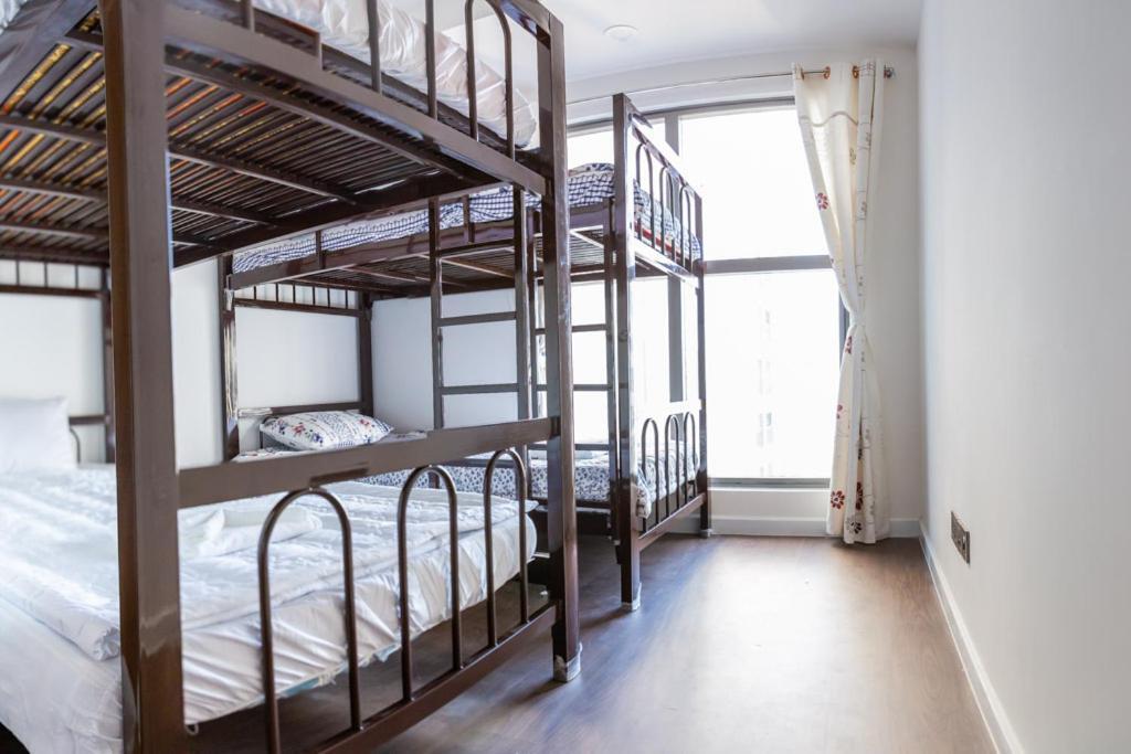 Gold Bee Dormitary Service Apartment Хошимин Экстерьер фото