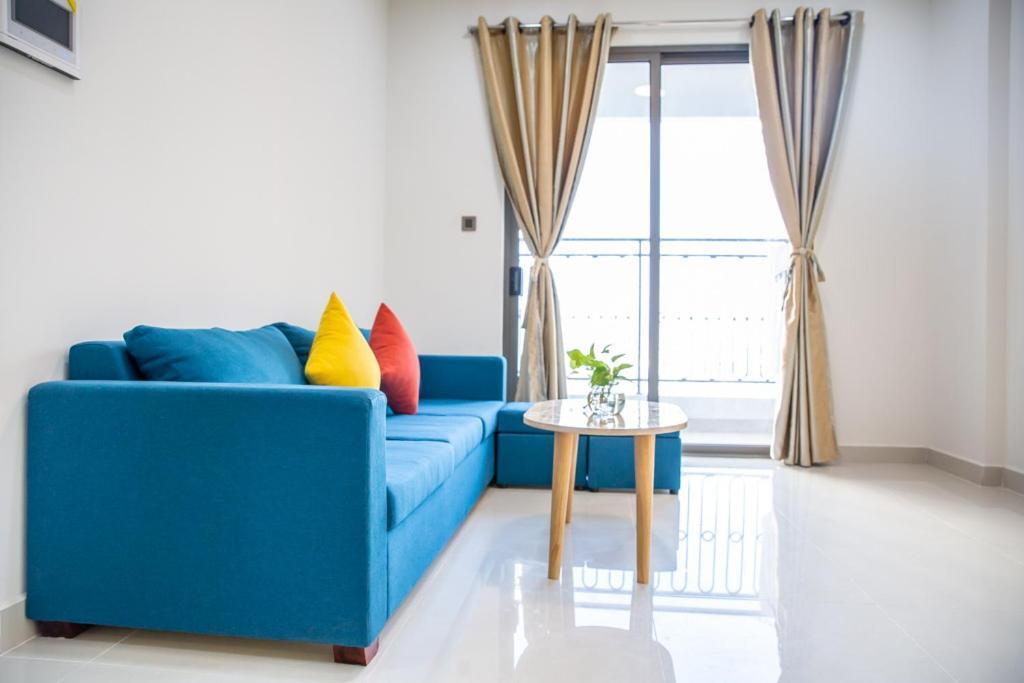 Gold Bee Dormitary Service Apartment Хошимин Экстерьер фото