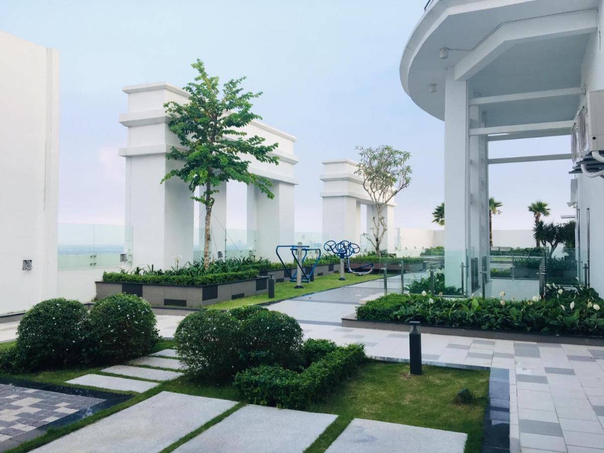 Gold Bee Dormitary Service Apartment Хошимин Экстерьер фото